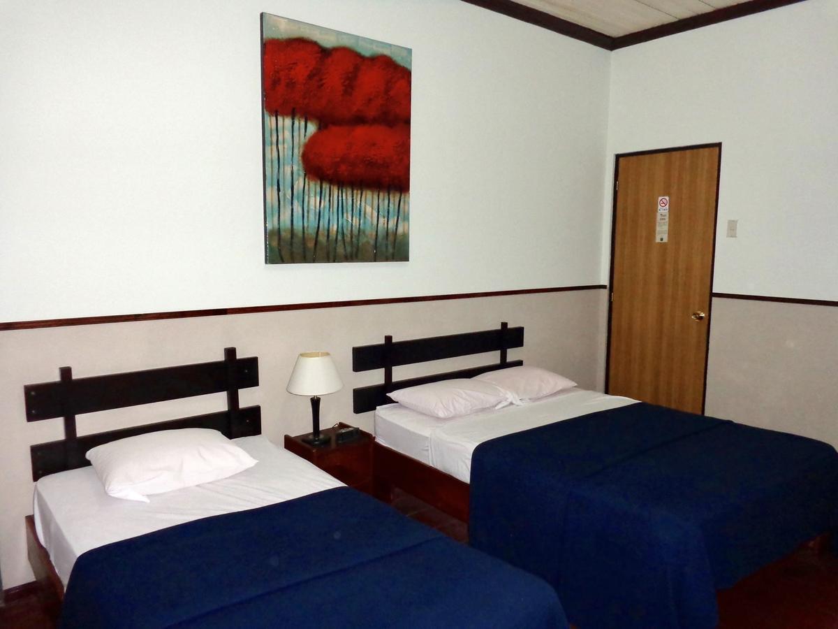 Hotel Santamaria Airport North / Alajuela Downtown ภายนอก รูปภาพ